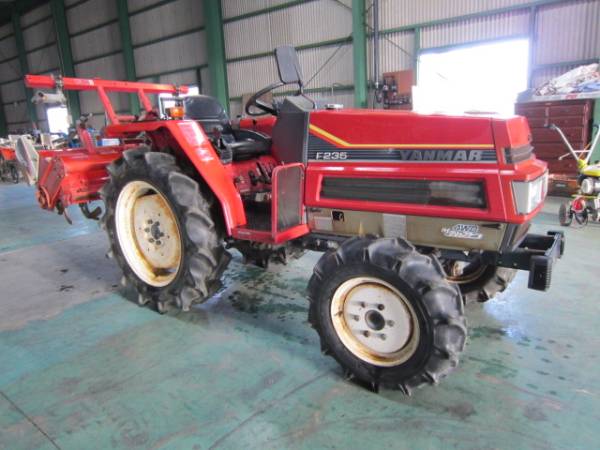 新潟発 ヤンマー トラクター F235D アワー1512h 中古 23馬力 4WD バッテリー新品 動作確認済 再塗装 自作キャノピー 中古 倉庫保管 新潟発 ヤンマー トラクター F235D アワー1512h 中古 23馬力 4WD