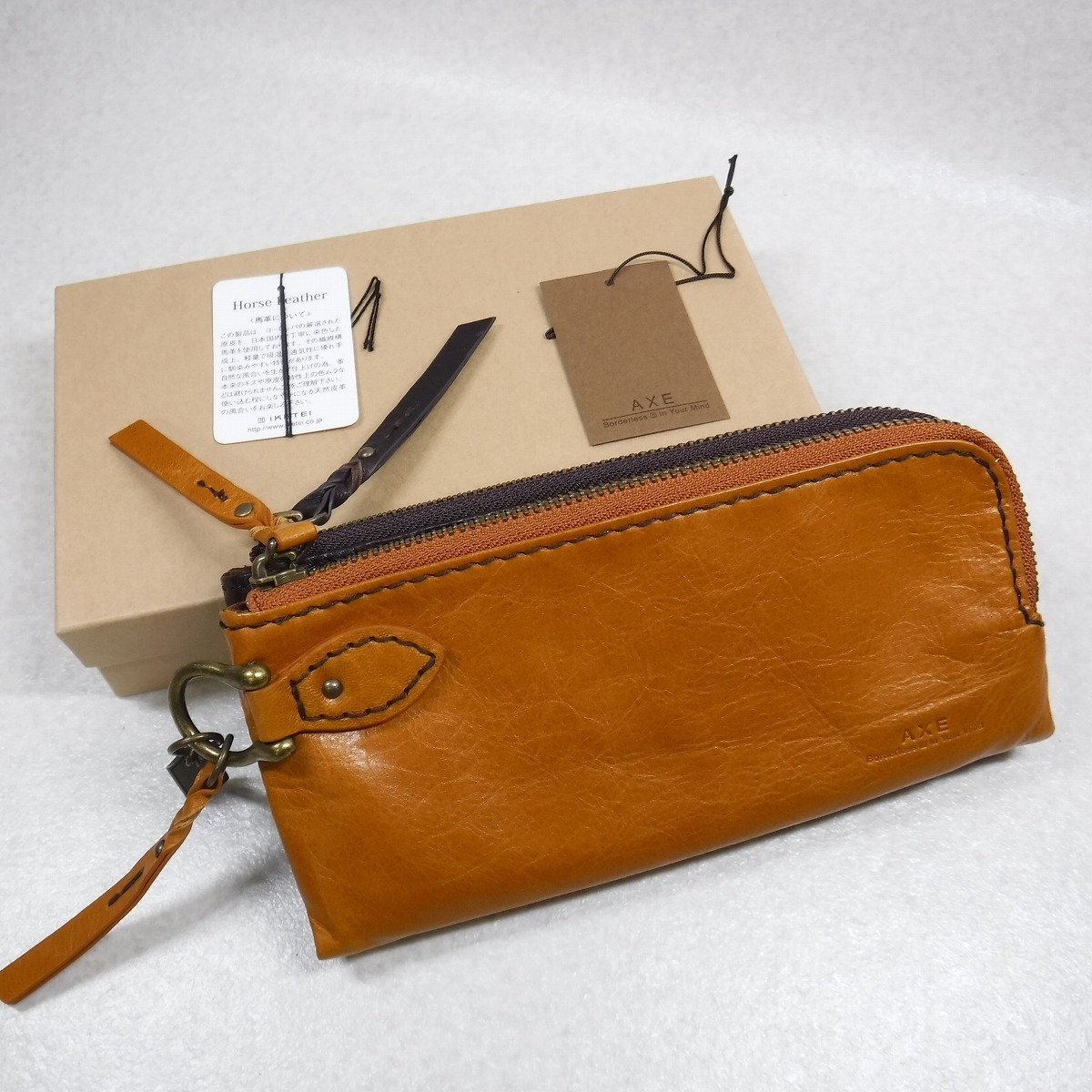 AXE オレンジ レザー 二つ折り財布 ミシン レザークラフトキット コインケース 小銭入れ 財布 黒 革 ブラック | TOKYO OTOKO  ミシン OM-01 初心者 簡単 日本製 栃木レザー 小物 ハンドメイド 本革 ヌメ革 クラフト プレゼント ギフト 革縫い レザー オススメ みしん