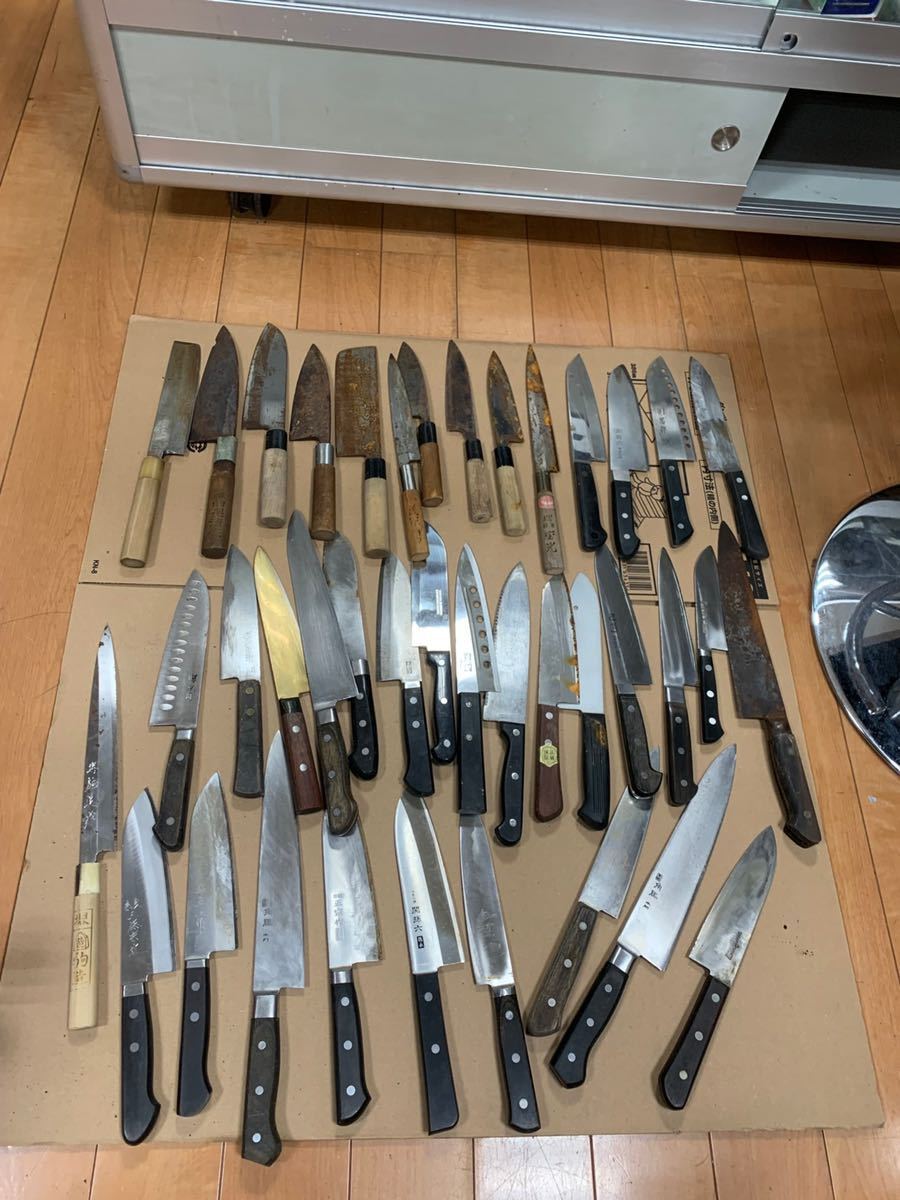 包丁 料理包丁 出刃包丁 和包丁 39本 まとめ売り 関孫六 吉兆 刀司 哲弘 兼 近作 角馬 奈良 三條宗近 など(和包丁)|売買された ...
