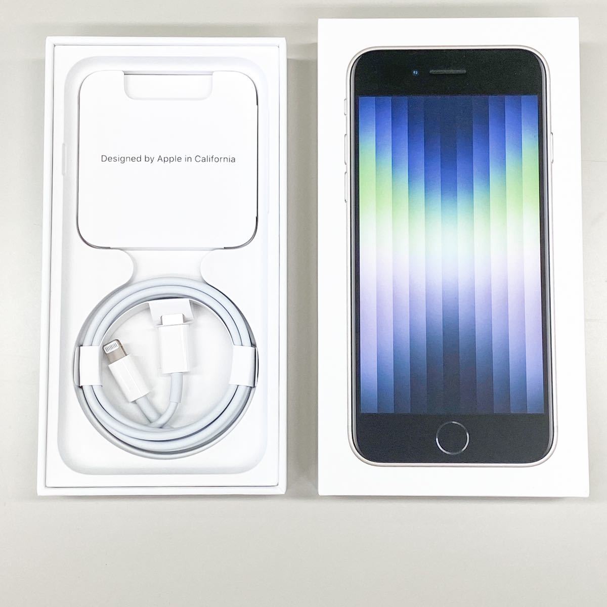☆新品未使用☆ iPhone SE（第三世代）ホワイト 128GB SIMフリー 利用 