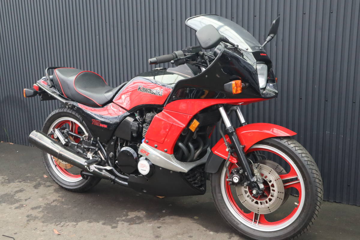 Z2 750RS Z1 KH400 Z400FX Z250FT GS400 GT380 CB250T CB400F CB750K XJ400 LEAD工業 リード工業 NO708A ウインカーステー 4ヶ 当時物新品 750RS CB400F Z1 Z2 Z400FX Japanese old motorcycle - YouTube