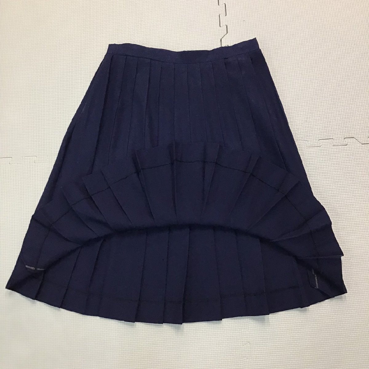 O386 (中古) 兵庫県 加古川東高校 セーラー服 上下セット /大きめ/LL/W70/丈60/白3本ライン/紺/冬服/冬用/制服/高校/学生服/女子学生