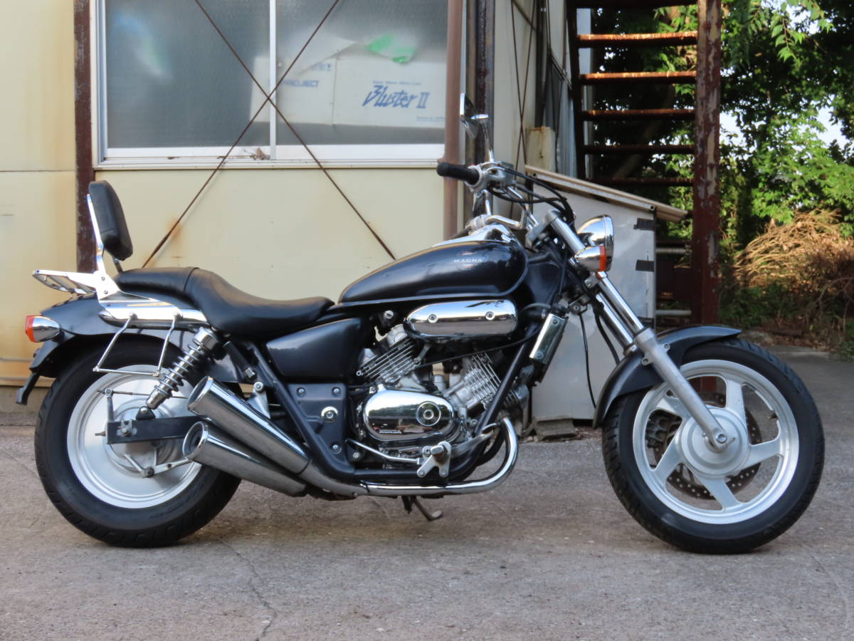 マグナ250 ホンダ MC29 ノーマル車 シルバー 業者価格にて陸送 Vツイン 