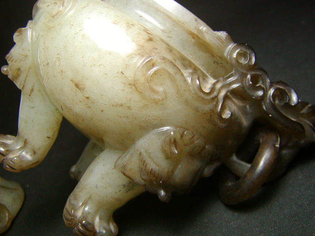 初だし 玉 香炉 中国美術 玉製 岫玉（しゅうぎょく）翡翠獅子彫刻香炉 