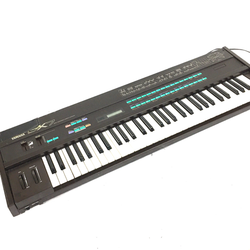YAMAHA DX7 シンセサイザー キーボード 通電確認済み ハードケース付き 