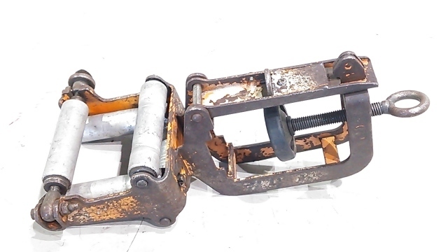 四面コロ付きローラー【3点セット】ローラー幅 110ｍｍ メーカー/型式/耐荷重不明 延線ローラー 配電 電設工事 T0084