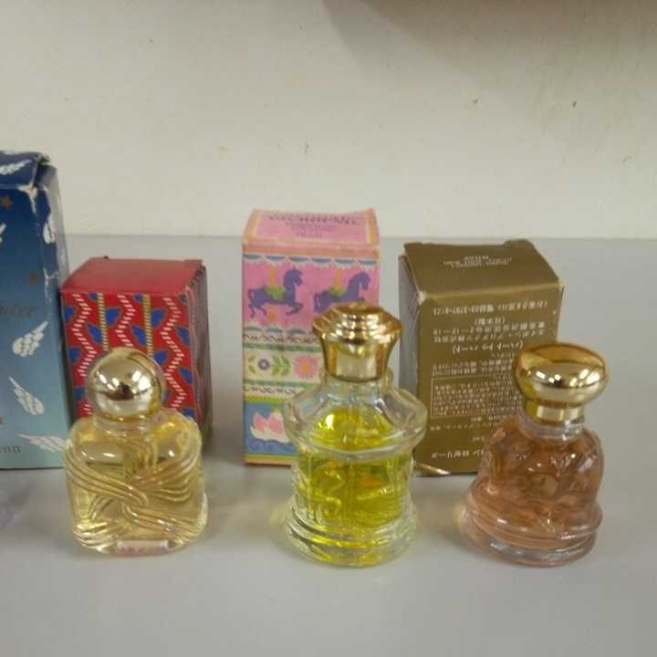 Avon エイボン Vintage ヴィンテージ AVON 香水瓶 アンティーク - 公式