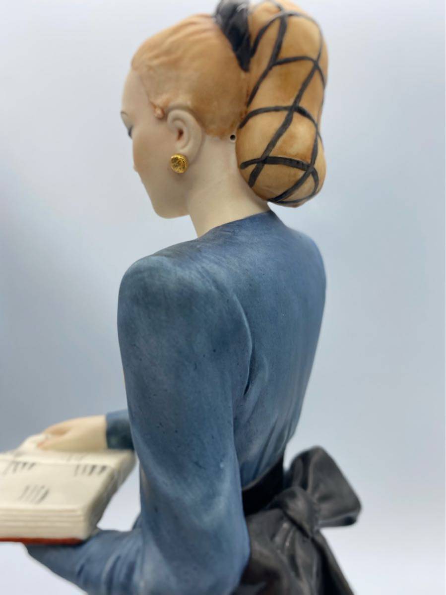 PORCELLANE PRINCIPE カポディモンテ 陶器　特大　美術品 美品Capodimonte カポディモンテ製 特大フィギュア高さ 30cm幅14.5cm