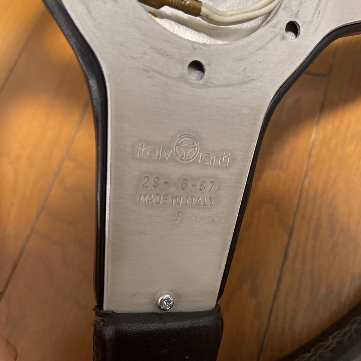 美品】イタルボランテ アドミラル ステアリング ハンドル 36φ 黒&赤