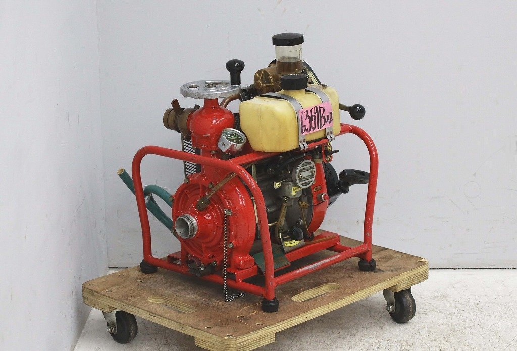 6359B22 TOHATSU トーハツ 可搬消防ポンプ T50F 放水 消火活動