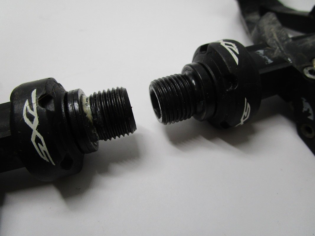 TIME タイム RXS ビンディングペダル チタンカーボン 黒 クリート付き