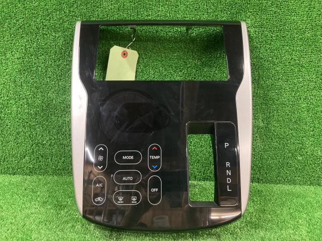 日産 デイズ DBA-B21W 2015年5月 オーディオパネル エアコンスイッチ