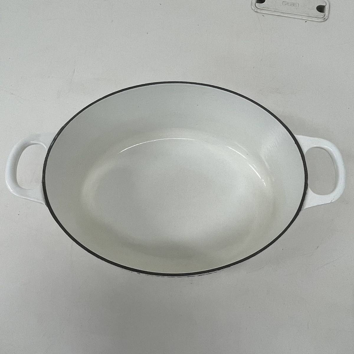 ルクルーゼ ココットオーバル 25 ホワイト 白 ホーロー 鋳物 両手鍋
