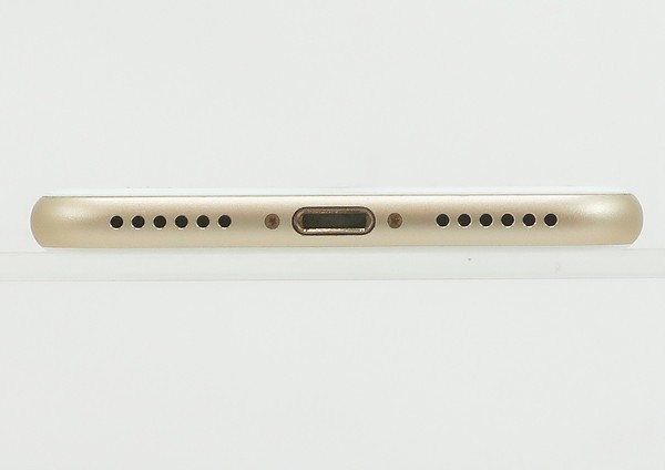 ◇ジャンク【au/Apple】iPhone 7 128GB SIMロック解除済み MNCM2J/A
