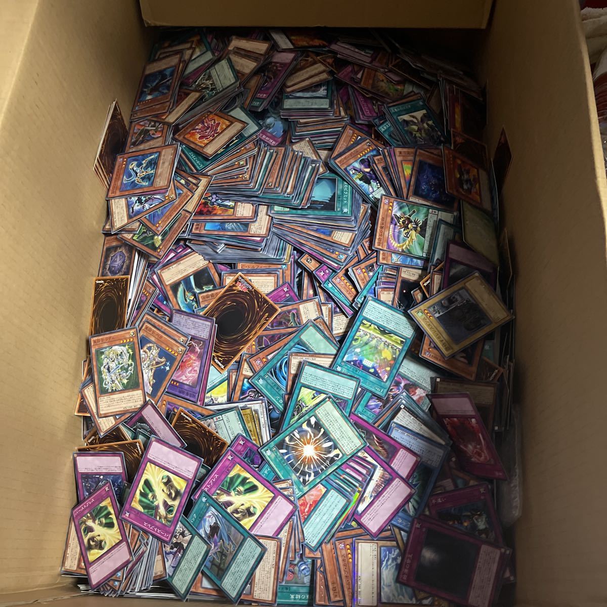 古いカード大量まとめ売り 遊戯王 遊戯王カード 大量セット 発送の段ボールに入るだけ 遊戯王