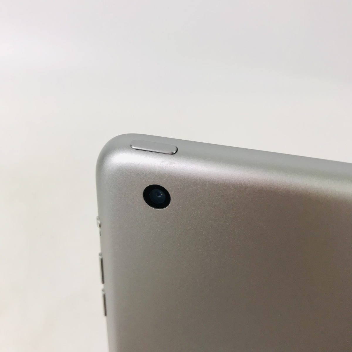 iPad mini 3 Wi-Fiモデル 128GB スペースグレイ MGP32J/A iPad mini