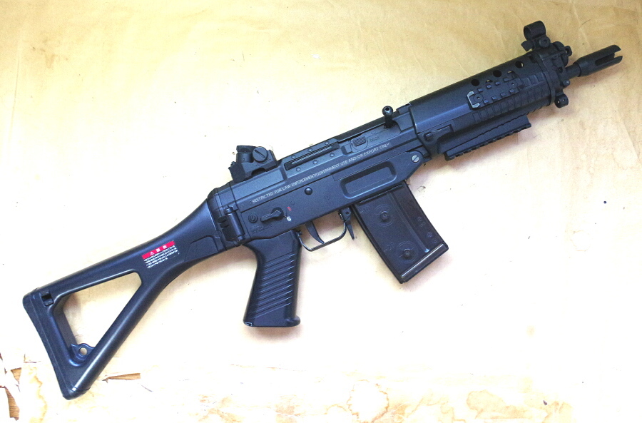 即決！東京マルイ SIG552 シールズ 220連射マガジン付き 【公式通販】