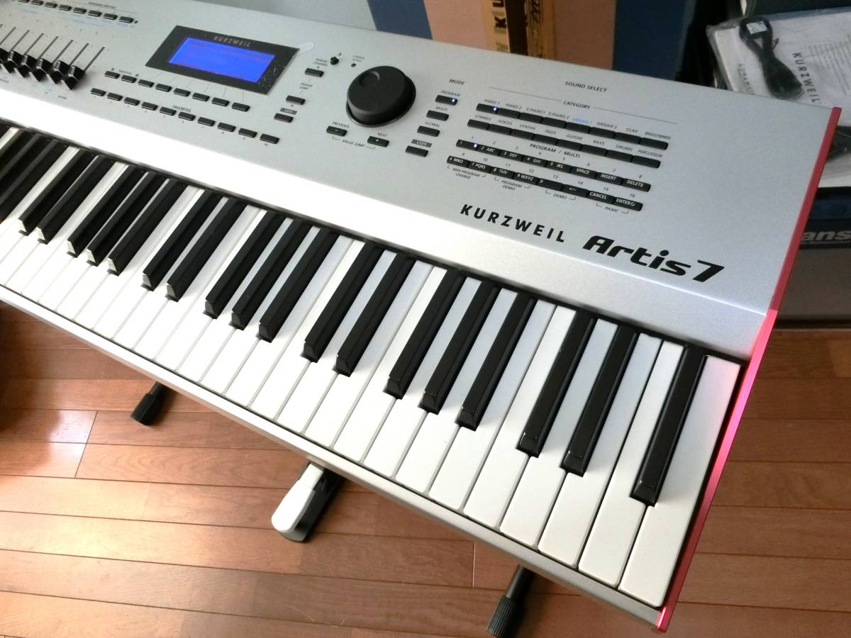 【新品同様】Kurzweil カーツワイル（カーツウェル）Artists 7 ステージピアノ（セミウェイテッド76鍵盤）