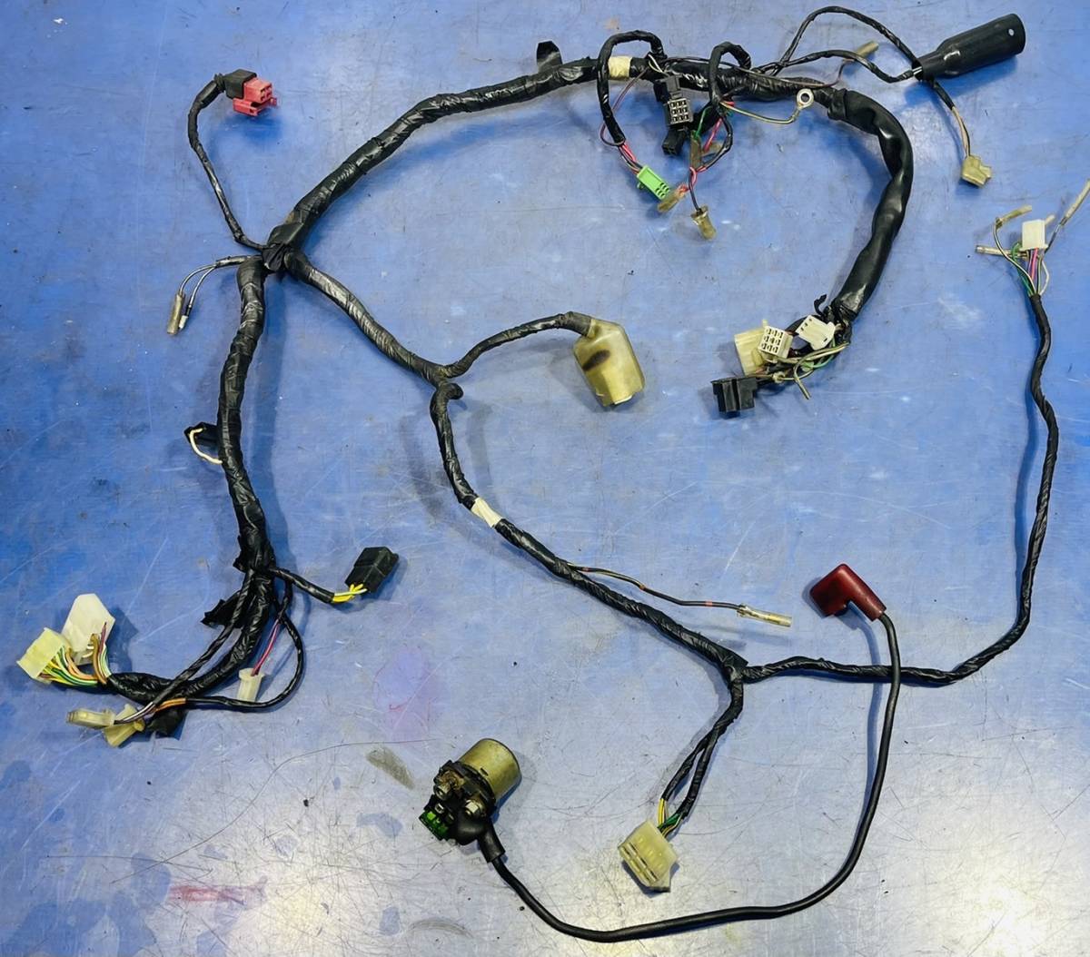 バリオス2 部品 CDI.レギュレータ.バッテリー 紛らわし セット ZR250B