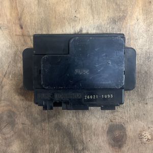 50 割引cbr400f Vt250fe用 ヒューズboxカバー バイク 部品 ホンダ Honda Vt 当時 Cbr 旧車 Www Mesazhi Com