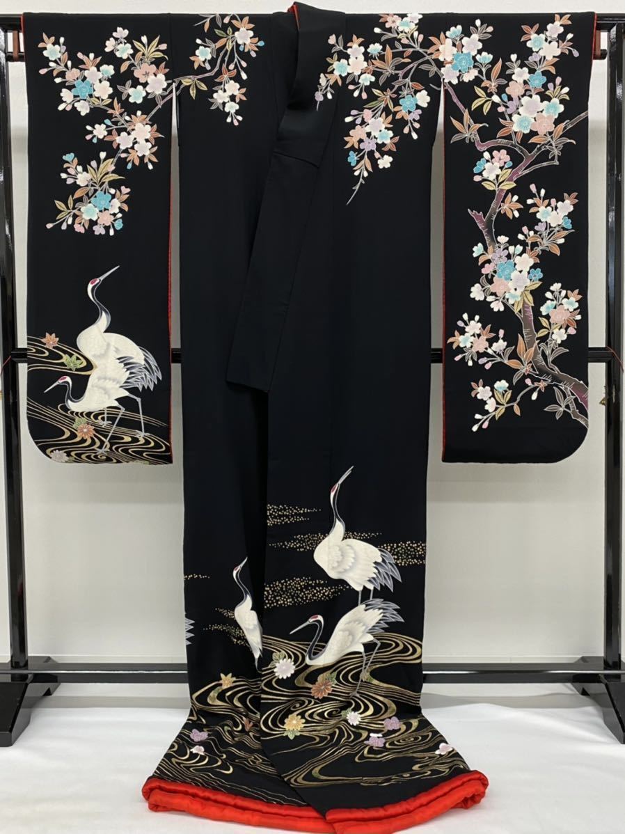 引き振袖 手描き友禅の黒に、乱菊と藤の花が咲き誇る作家物のお