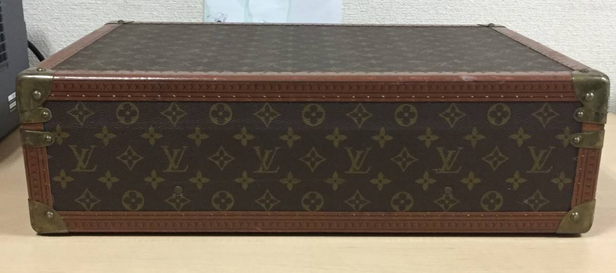 ○市上最安値！本物保証 ルイヴィトン コトヴィル50 証明カード/領収書/鍵 LOUIS VUITTON 50 COTTE VILLE 21422モノグラム トランク ケース コトヴィル50 M21422 ルイ・ヴィトン イニシャルKN入り コトヴィルの通販 ルイヴィトンのアタッシュケース「コトヴィル40」をお買取りしました