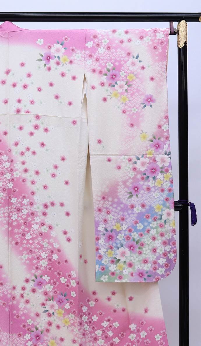 cherry★w1494fc★売り尽くし★均一セール★ 振袖コレクション♪★振袖 単品★成人式 卒業式 結婚式★前撮り【中古品/正絹 cherry fukuoka – 195g 株式会社たらみ フルーツゼリー⁄デザート