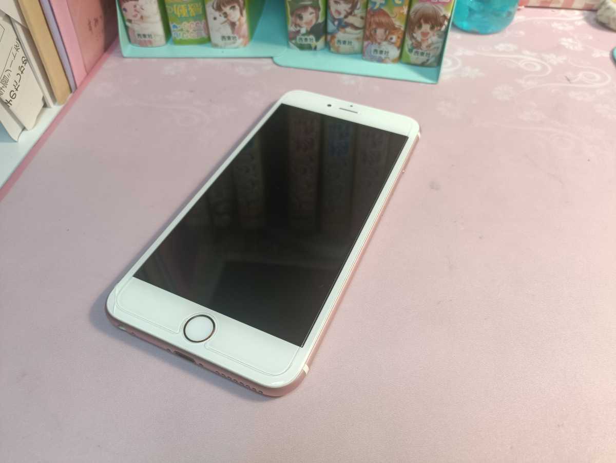 iPhone 6s Plus 64 GB SIMフリー バッテリー82% iPhone 6s 64GB