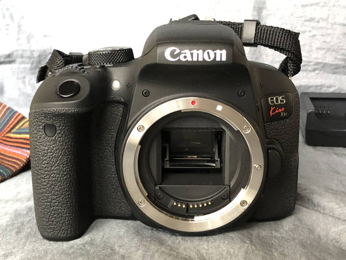 Canon キヤノン EOS KISS X9i ボディ 美品 EOS X9i Canon キャノン