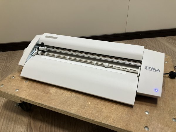 2740 Roland ローランド カッティングマシン カッティングマシン STIKA SV-15 動作確認済み 千葉県船橋市三咲 手渡し可