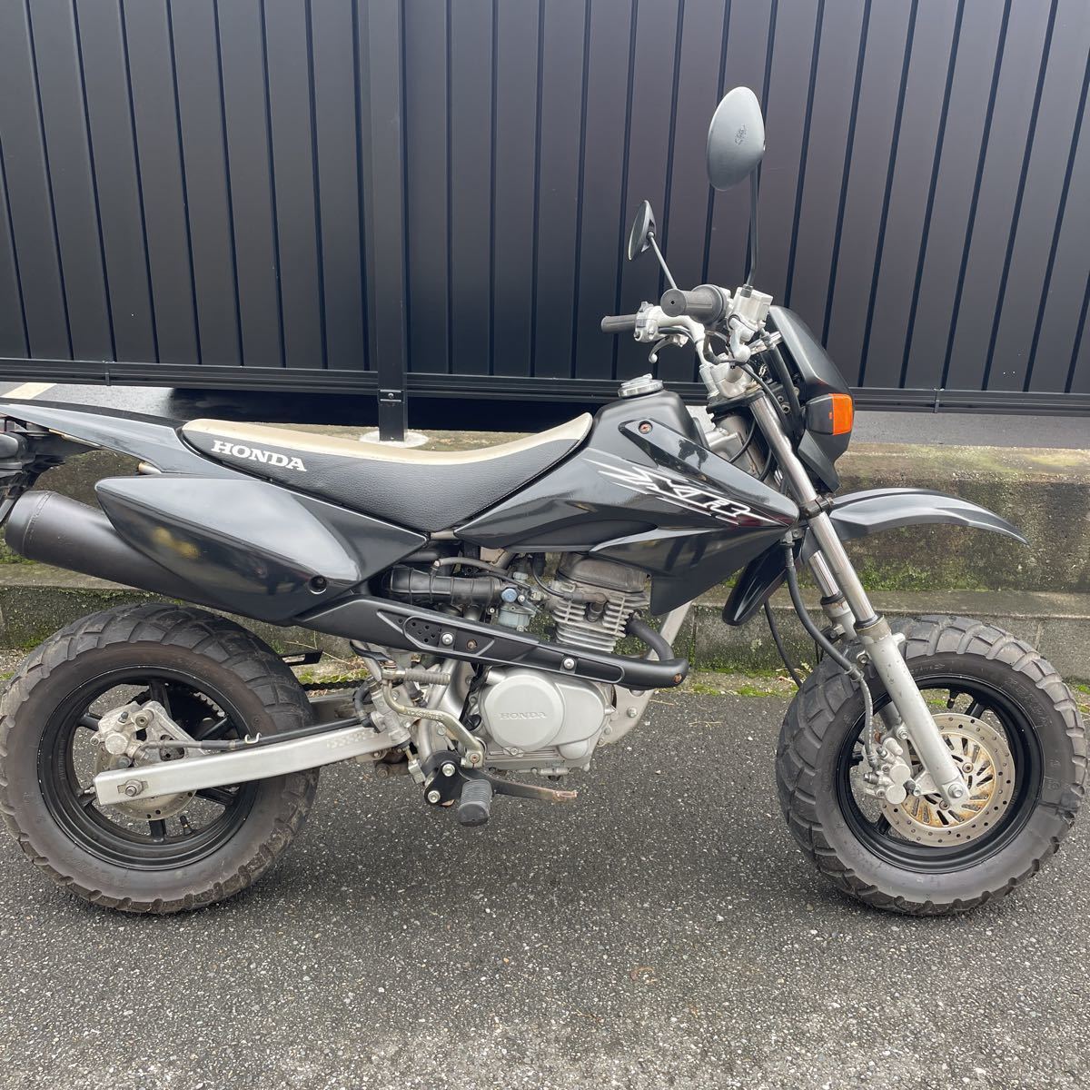 【定番人気，セール】 ホンダ XR50モタード 原付きバイク(50cc以下)｜売買されたオークション情報、yahooの商品情報をアーカイブ公開 - オークファン 50cc以下