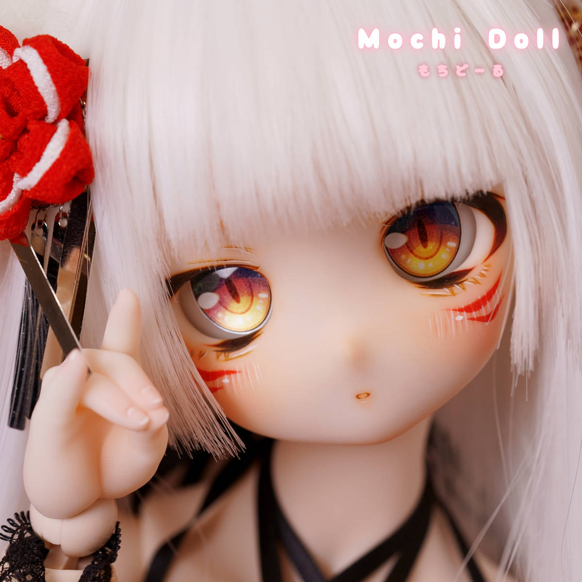 低価，格安 MochiDoll DDH-27 セミホワイト カスタムヘッド＋アイ1組＋ウィッグ＋小物類 赤(パーツ)｜売買されたオークション情報、yahooの商品情報をアーカイブ公開 - オークファン パーツ