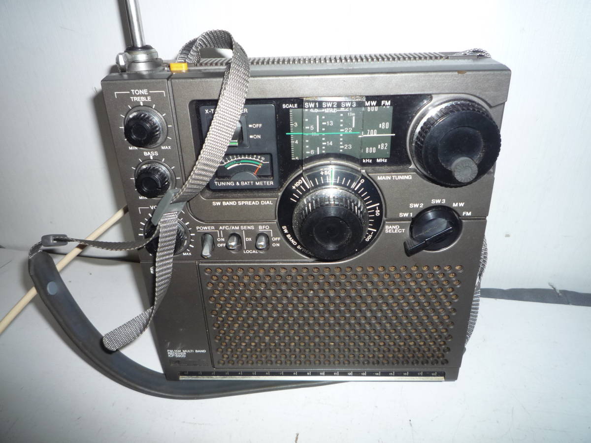 O-4283　ジャンク　SONY FM/AMBAND RECEIVER ICF-5900 Sony FE SONY Field Rent Version)