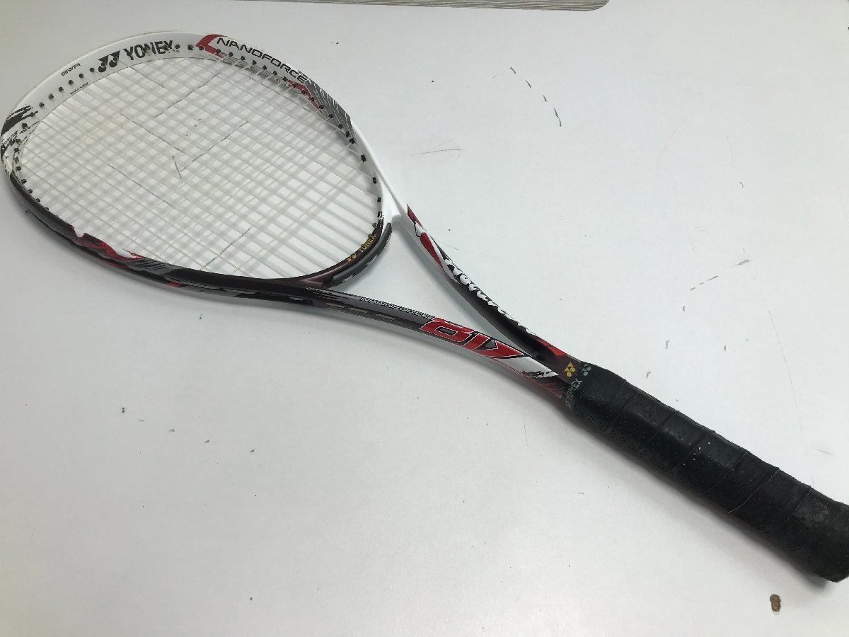 送料無料，定番 30-4007 YONEX NANOFORCE8V テニスラケット ナノフォース 8V レヴ ヨネックス グリップ劣化有 5871(ヨネックス)｜売買されたオークション情報、yahooの商品情報をアーカイブ公開 - オークファン ヨネックス