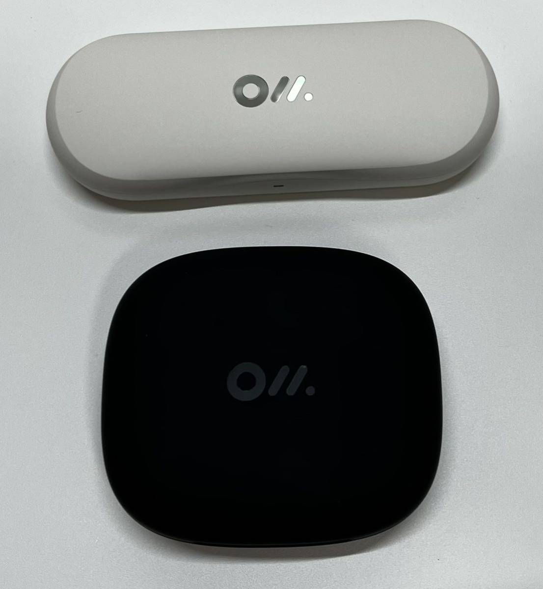 中古美品]Oladanceウェアラブルステレオ+Oladance充電ケース Oladance