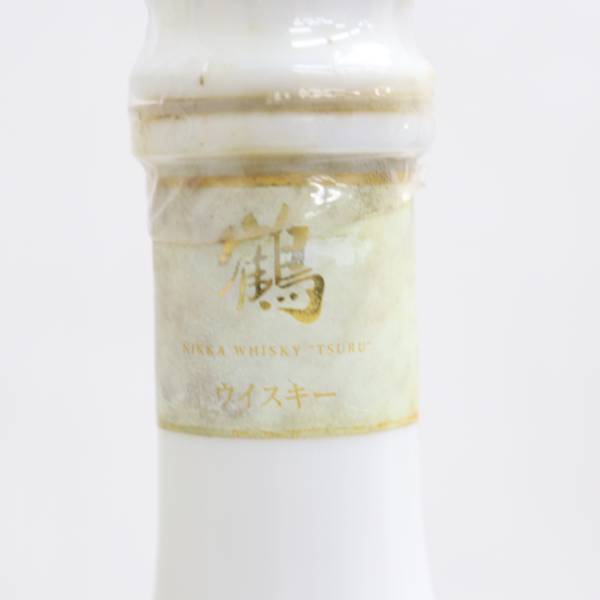 ウイスキー ニッカ 鶴 白 陶器ボトル 700ml 43% 重量番号:2(RW59)①