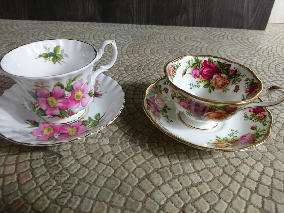 SALE，低価 Y9-517 ROYAL ALBERT ロイヤルアルバート カップ＆ソーサー 食器(ロイヤルアルバート)｜売買されたオークション情報、yahooの商品情報をアーカイブ公開 - オークファン ロイヤルアルバート