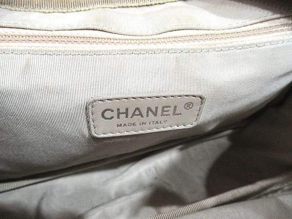 CHANEL シャネル ショルダーバッグ レザー ショルダーバッグ（ブランドシャネル）（バッグ・小物 本革 ココマーク ブラック - シャネル・チェーンショルダーバッグ ＋全面染め直し ブラウン A57470 チェーンショルダーバッグ Vステッチ ミニ