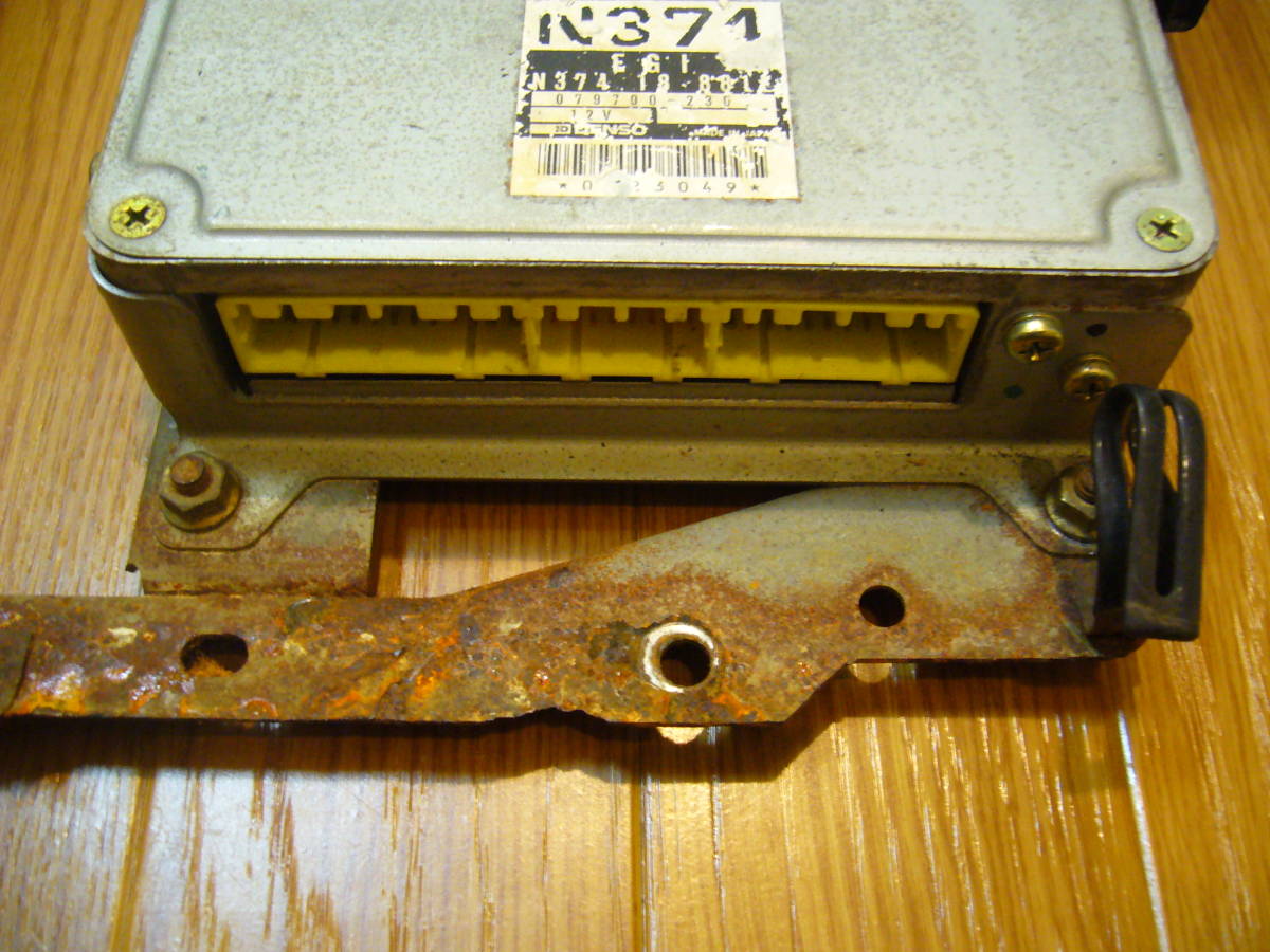 FC3S RX-7 エンジンコンピューター N374-18-881D