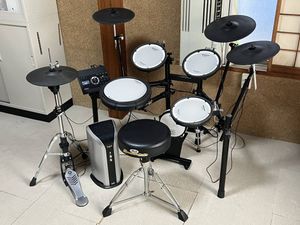 Roland KDのYahoo!オークション(旧ヤフオク!)の相場・価格を見る 
