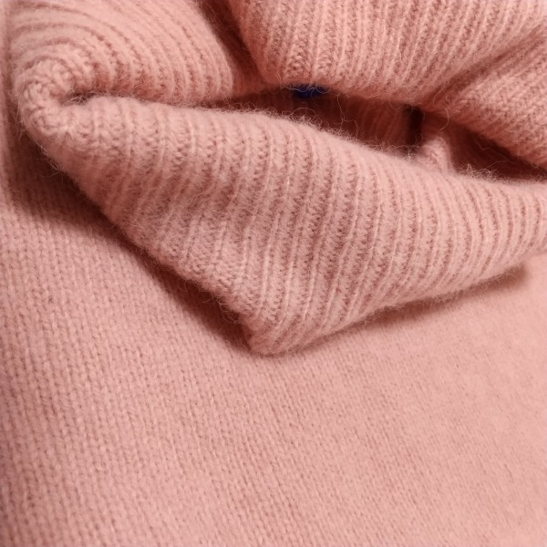 LABEL BLUE CRESTBRIDGE ブルーレーベルクレストブリッジ ブルーレーベル | ブルーレーベル・クレストブリッジ PICK ／ CRESTBRIDGE(ブルー 色と柄で遊ぶ、都会派サマーガール｜BLUE 一部店舗限定クレストブリッジチェックPVC長財布 （レッド） 新品 スカート プレー