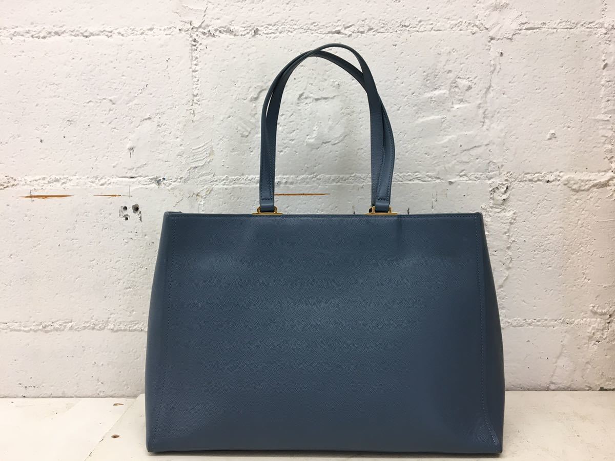 x0919-03☆FURLA レザートートバッグ ブルー系 ゴールドモチーフ 横幅 