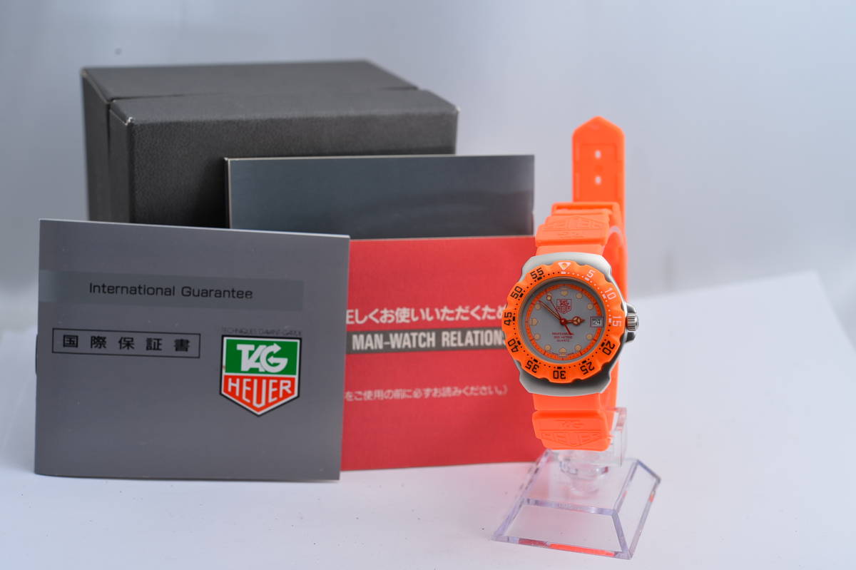 2999 TAG HEUER WA1213 オレンジ クォーツ フォーミュラ 腕時計 タグ 