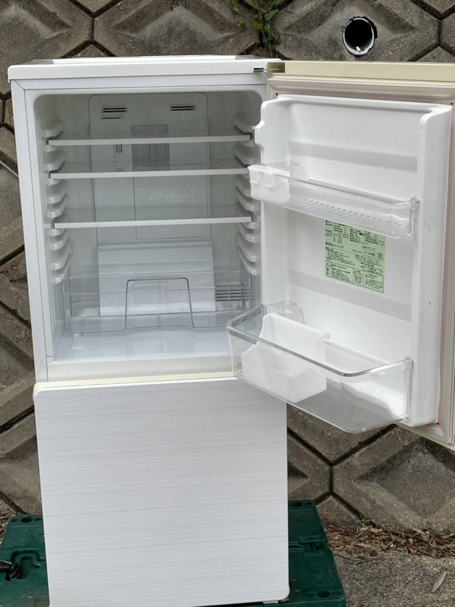 NC35 ユーイング U-ING ノンフロン冷凍冷蔵庫 UR-F110H 2ドア 110L 右