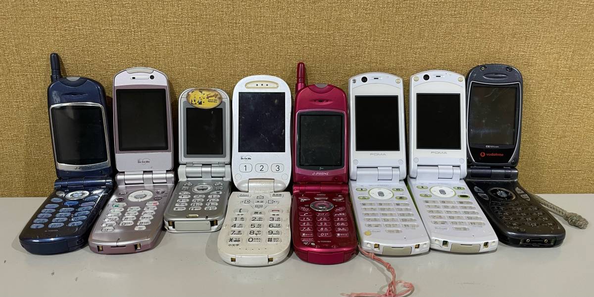 格安！！ 99円スタート！！ ジャンク扱い 携帯 電話 ガラケー iPod 