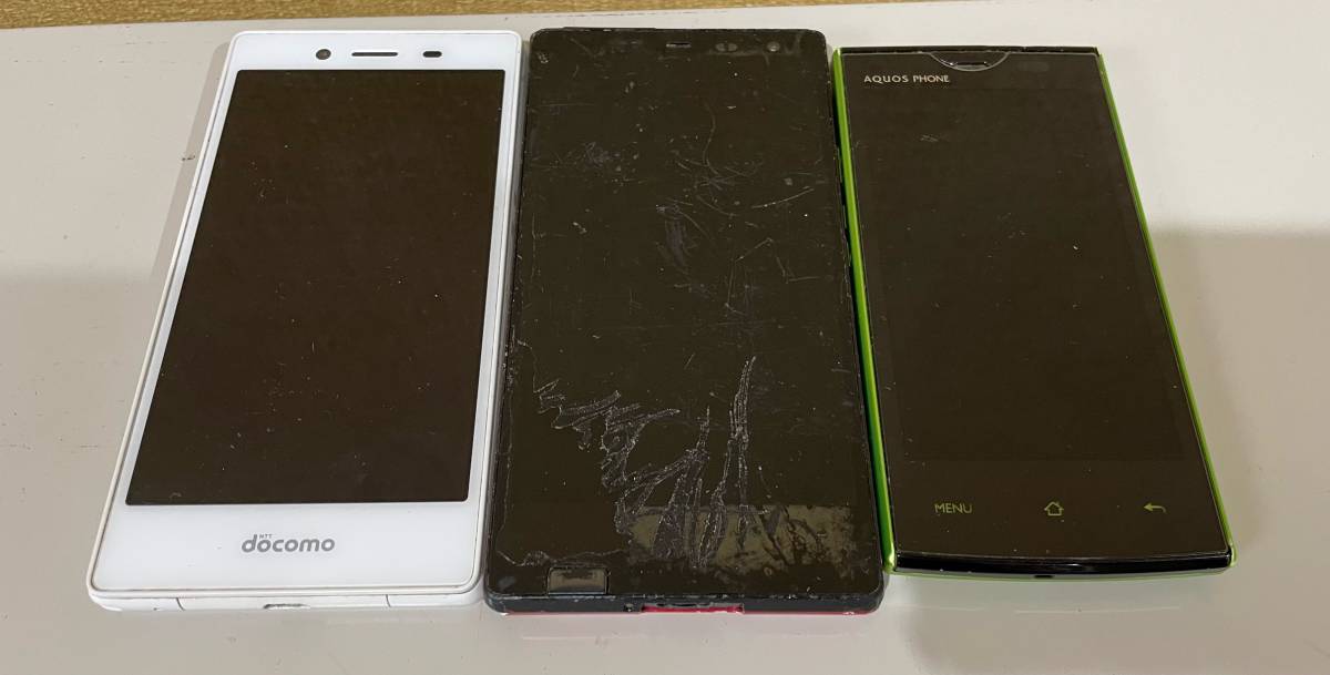 格安！！ 99円スタート！！ ジャンク扱い 携帯 電話 ガラケー iPod