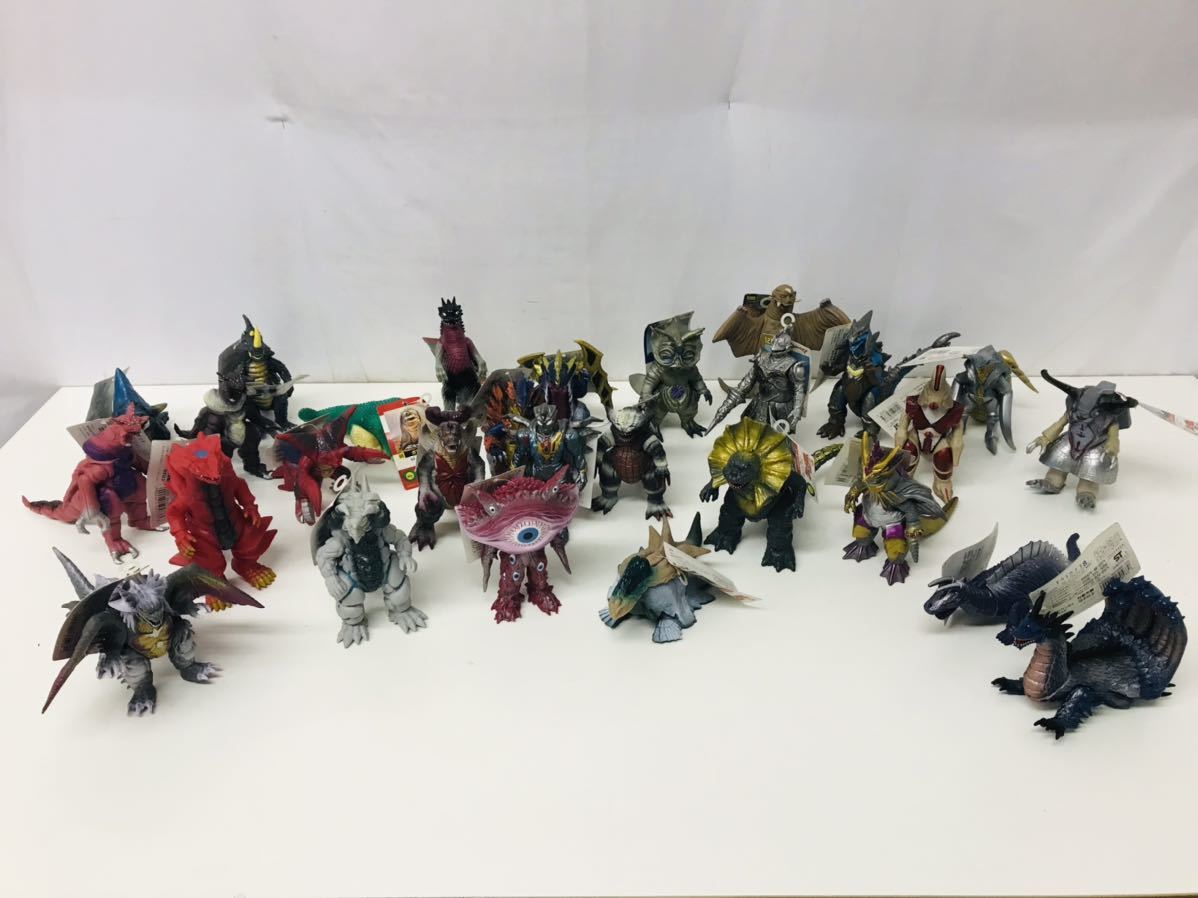 約20点まとめ売り タグ付 ウルトラマン 怪獣 宇宙人 ウルトラ怪獣