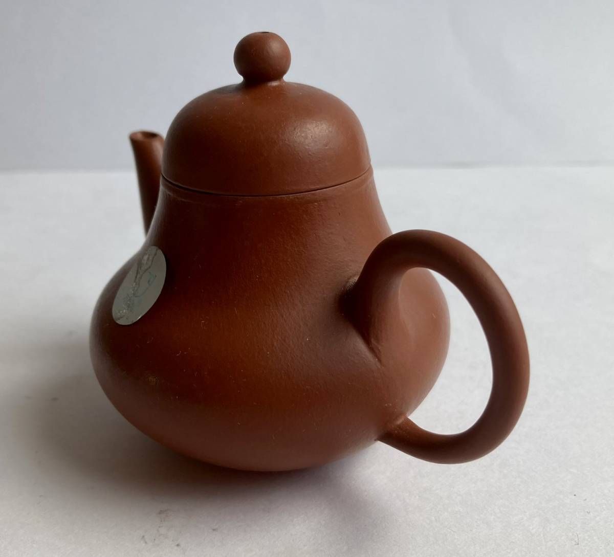 中国宜興 朱泥急須 漢詩彫 在銘 煎茶道具 中国茶器 倉庫保管品 唐物 煎茶道具 中国 宜興 朱泥 急須 方園牌No.2 【公式通販】