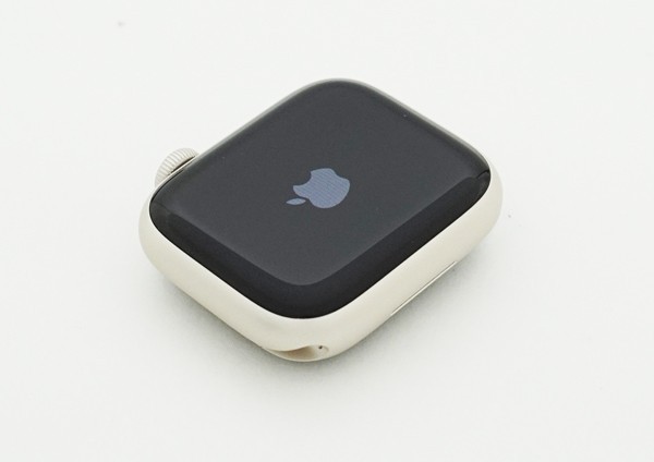 ◇【アップル】AppleWatch Nike Series7 41mm GPS スターライトアルミニウム Nikeスポーツバンド MKN33J/A Apple Watch Nike Band Sport 7（GPS