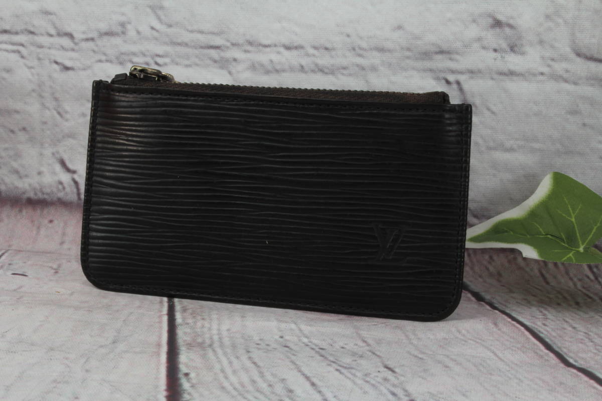 最安値，定番 LOUIS VUITTON ルイヴィトン エピ ポシェットクレ キーリング付 コインケース 小銭入れ ブラック 黒(エピライン)｜売買されたオークション情報、yahooの商品情報をアーカイブ公開 - オークファン 服飾小物